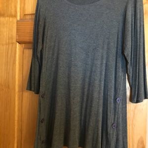 Cute asymmetrical gray shirt!! Like new!!